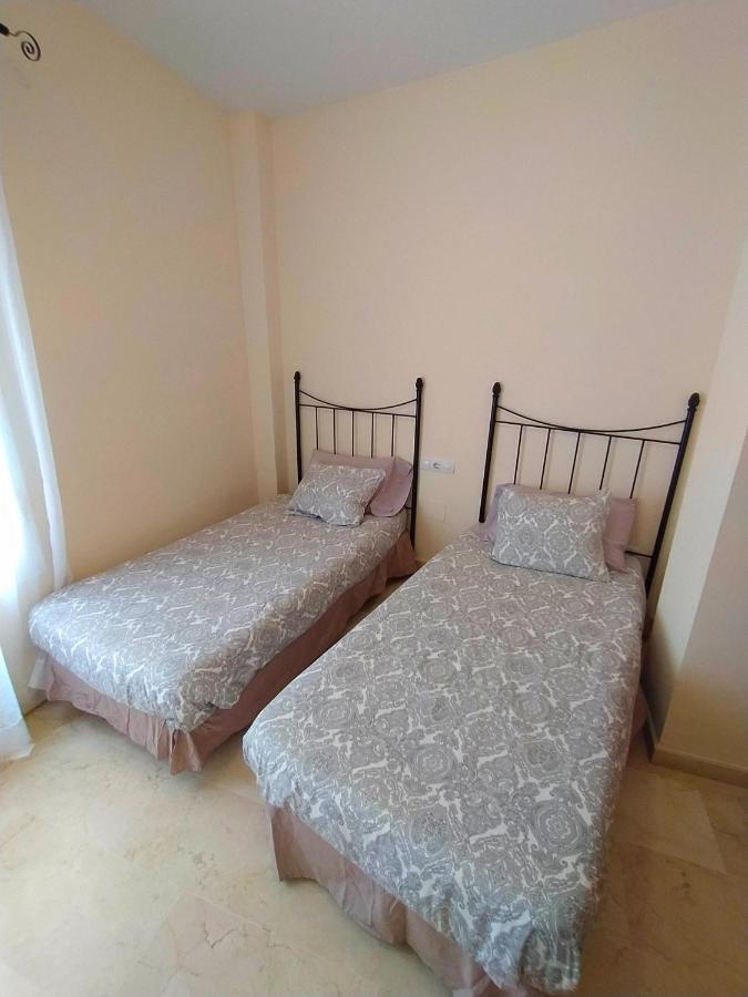 Refugio Del Sol 59 Apartment Malaga Bagian luar foto